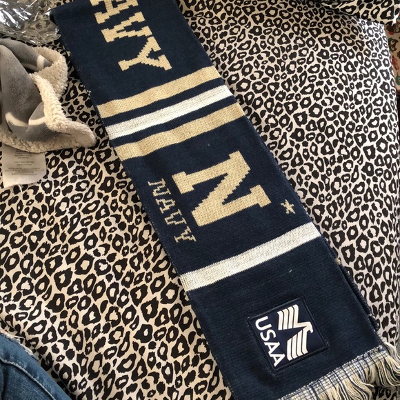 Go NAVY Scarf - Picture 2 of 5